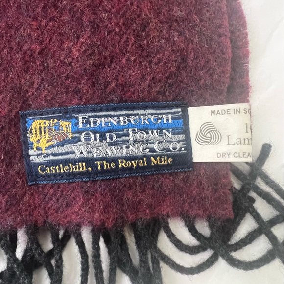 EdinburghOld Town Weaving Co Scarf - Picture 5 of 7